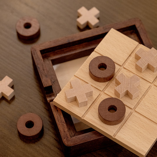 Lingle 5.5'' Luxury Wooden Tic Tac Toe Game